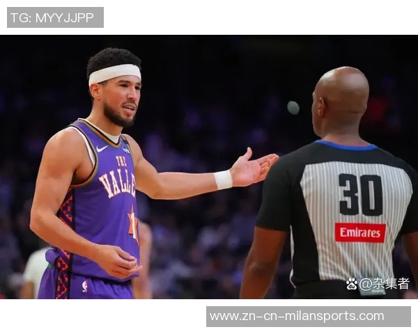 布克全场表现平平14投仅5中收获17分3篮板8助攻正负值高达16